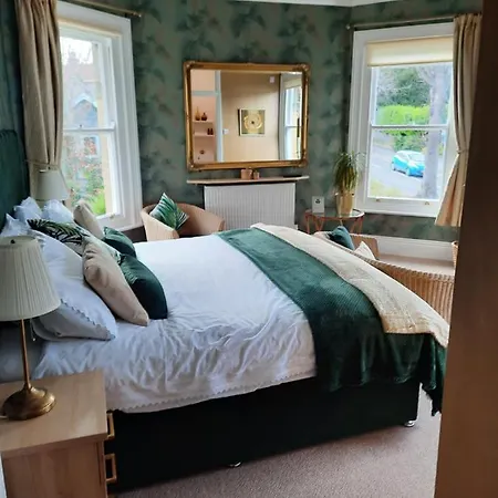 Foxhills Of Shanklin