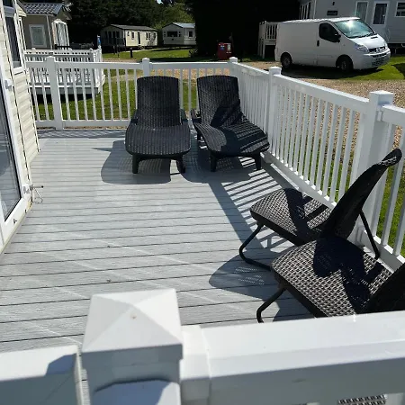 Apartment 3 Bedroom Caravan Mc37, Shanklin, Isle Of Wight *