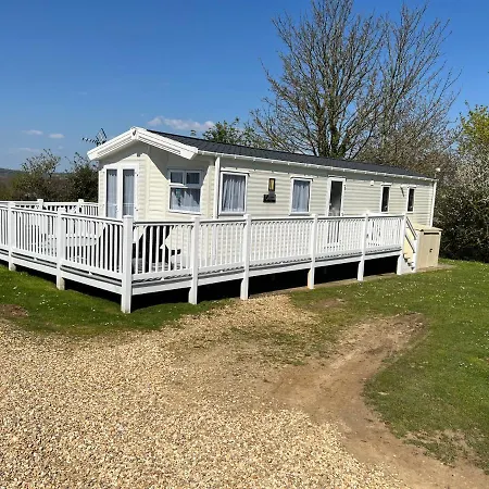 3 Bedroom Caravan Mc37, Shanklin, Isle Of Wight Shanklin