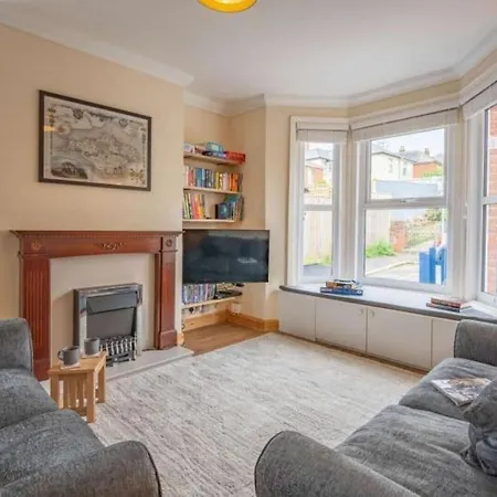 Holiday home Cooper - 3 Bedroom Seaside House Shanklin