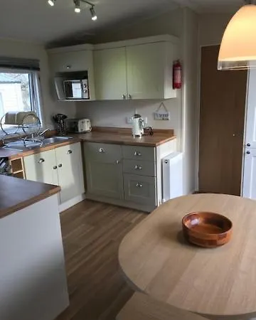 Holiday home Roslyn At Lower Hyde Park, Isle Of Wight *