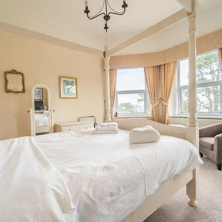 Bourne Hall Country Shanklin
