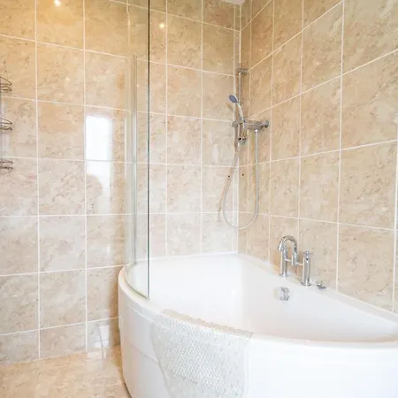 Hotel Bourne Hall Country 3*