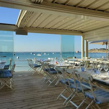 Beautiful 1-bedroom With Pool - Great Ferry Offers Apartment Shanklin