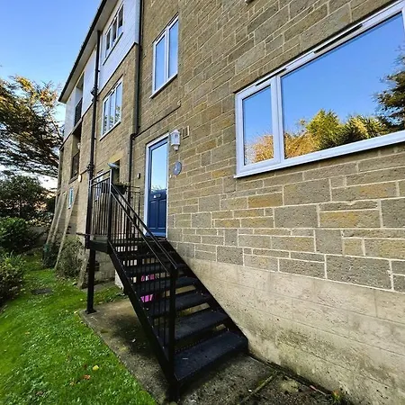 Apartment Beautiful 1-bedroom With Pool - Great Ferry Offers *