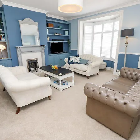 7 Hope Road Shanklin