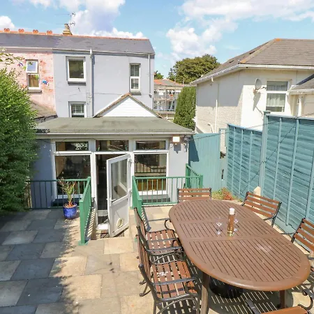 7 Hope Road Shanklin