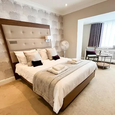 Hotel No *
