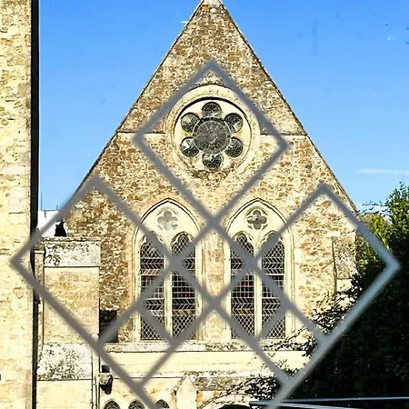 The Fig Tree Hotel