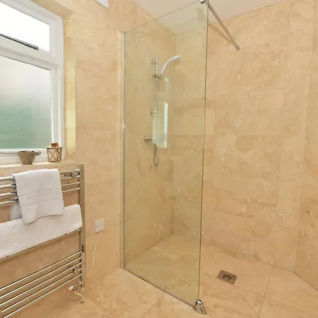 Pembroke Holiday home Shanklin