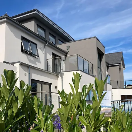 Apartment 4 The Bayhouse *