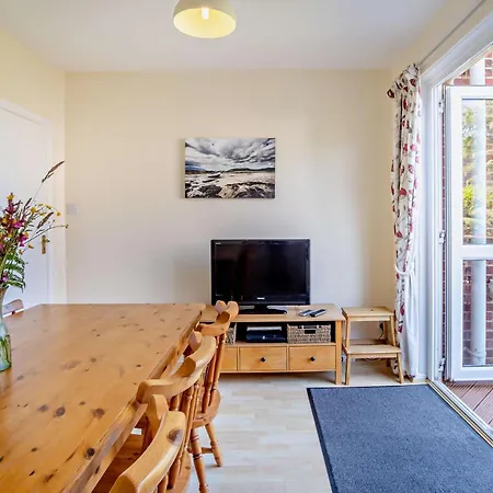 4 Bed In Ic068