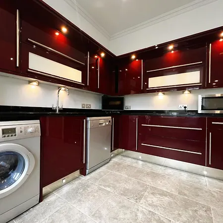 Apartment 2 Manor - Ground Floor Overlooking Park In Old Village Shanklin
