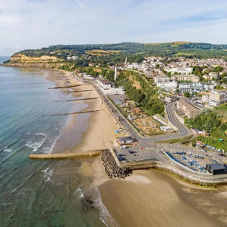 4 Bed In Ic068 Holiday home Shanklin