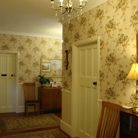 Rosemary Bed & Breakfast 4*