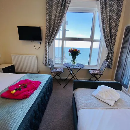 Mentone Hotel 3*