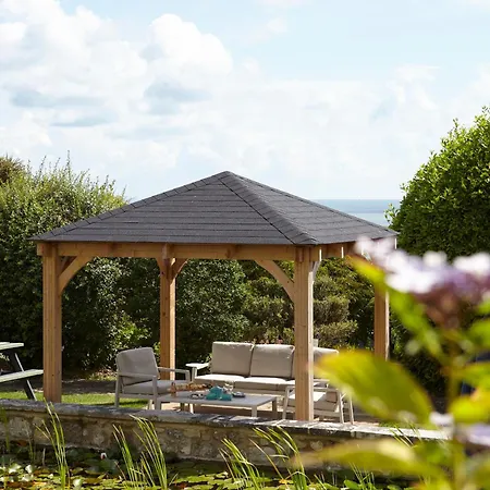Luccombe Hall 4* Shanklin