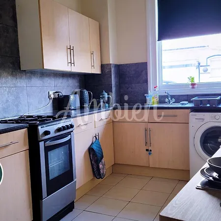 Quirky 2-5 Bed Isle Of Wight Escape! Pet Friendly & Ferry Deals #flamingotides Shanklin, Iow Shanklin