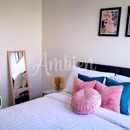 Quirky 2-5 Bed Isle Of Wight Escape! Pet Friendly & Ferry Deals #flamingotides Shanklin, Iow Apartment