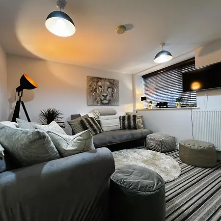 Apartment Beautiful 1-bedroom With Pool - Great Ferry Offers Shanklin