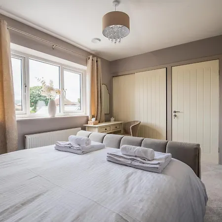 Maycliffe Holiday home