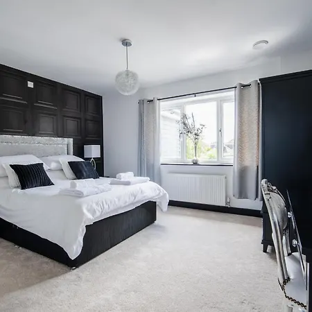 Holiday home Maycliffe *