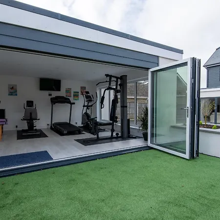 Maycliffe Holiday home