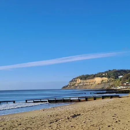 Duver At The Aqua * Shanklin