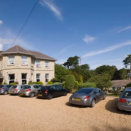 Bourne Hall Country