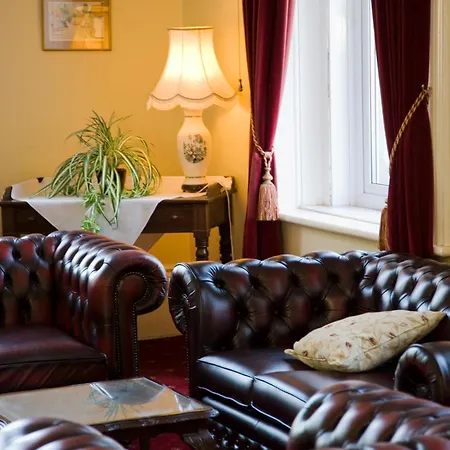 Hotel Bourne Hall Country 3*