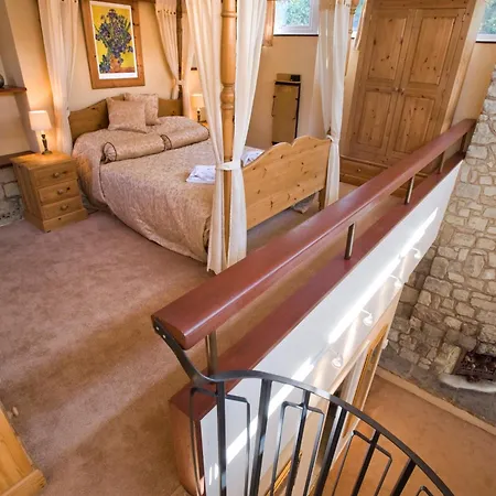 Hotel Bourne Hall Country 3*