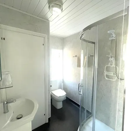 Hambledon Hotel 2*