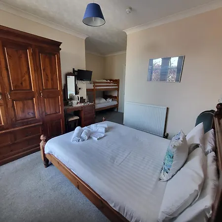Eastmount Hall Hotel 3*
