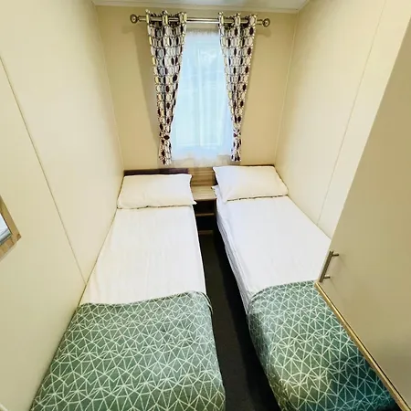 Holiday home 3 Bedroom Caravan Lg17, Shanklin, Isle Of Wight Shanklin