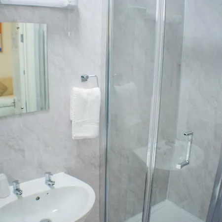 Shanklin Beach Hotel 3* Shanklin