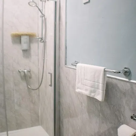 Shanklin Beach Hotel 3* Shanklin