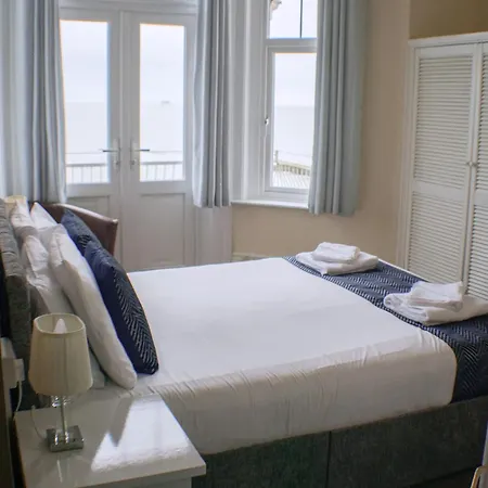 Shanklin Beach Hotel Hotel