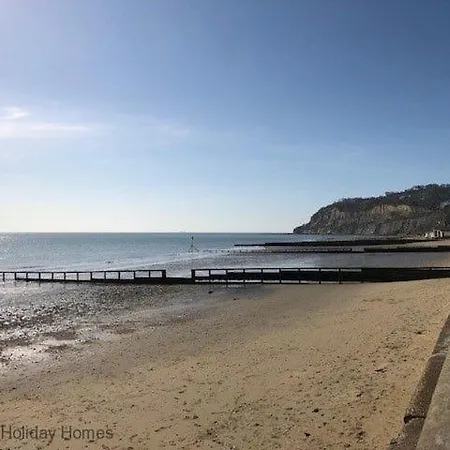 Osbourne At The Aqua * Shanklin