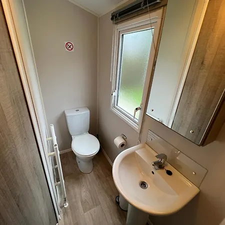 3 Bedroom Caravan Mc37, Shanklin, Isle Of Wight