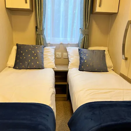 Apartment 3 Bedroom Caravan Mc37, Shanklin, Isle Of Wight *