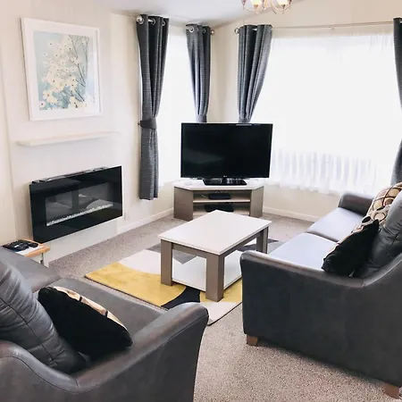 Holiday home 2 Bedroom Lodge, Og30, Shanklin, Isle Of Wight *