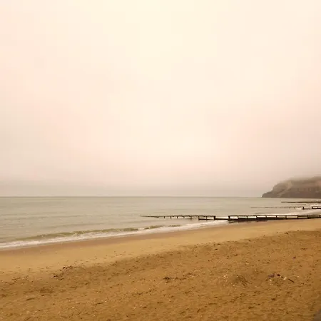 Beach Lodge