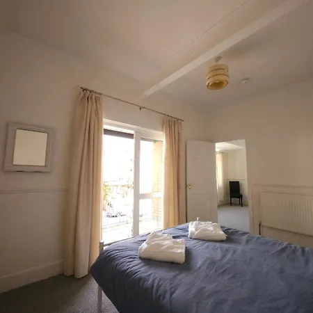 Acomodação com café da manhã  Beach Lodge Shanklin