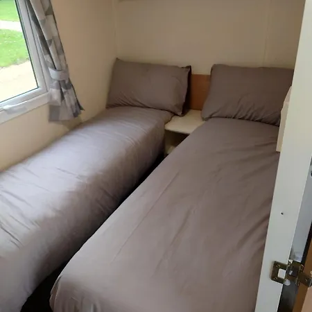 Campo de férias 3 Bedroom Caravan 14 Kingsgate *