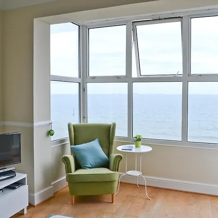 Chine Bluff Holiday home Shanklin