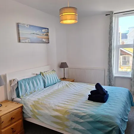 Summerhill Apartment