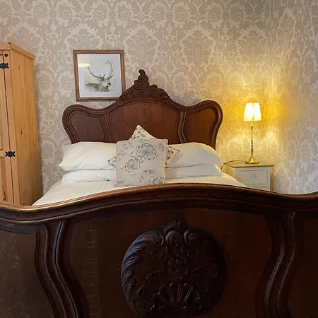 Keats Hotel