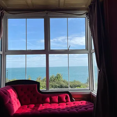 Keats Hotel