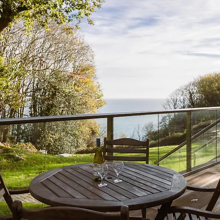 Chácara Luccombe Chine House - Rare Find A Spectacular Secluded Coastal Manor With Breathtaking Ocean View, Near Old Village Shanklin