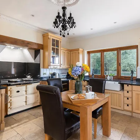 Luccombe Chine House - Rare Find A Spectacular Secluded Coastal Manor With Breathtaking Ocean View, Near Old Village Chácara Shanklin